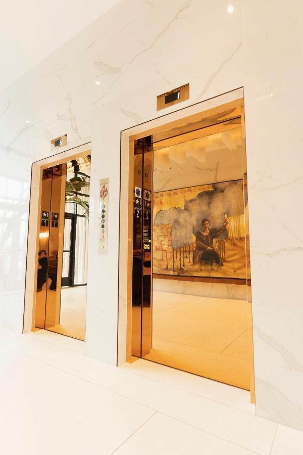 Ette Luxury Hotel & Spa Four Corners Exterior foto The elevators at the Ritz-Carlton, Dubai